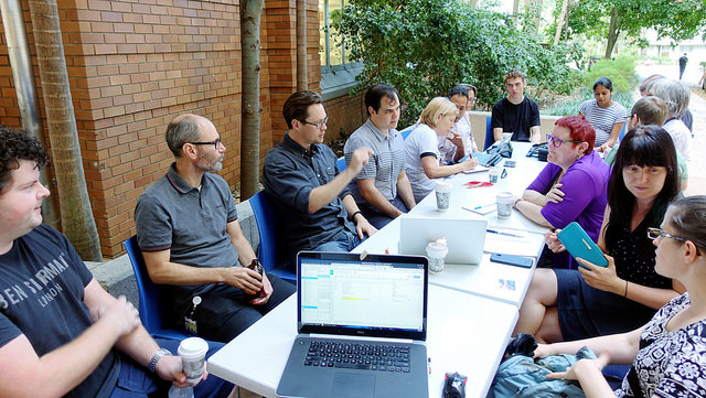 Cam Allen (third from left) discussing Zooniverse at UQ's Hacky Hour. (Photo: Dr Nick Hamilton, RCC/QCIF/IMB.)