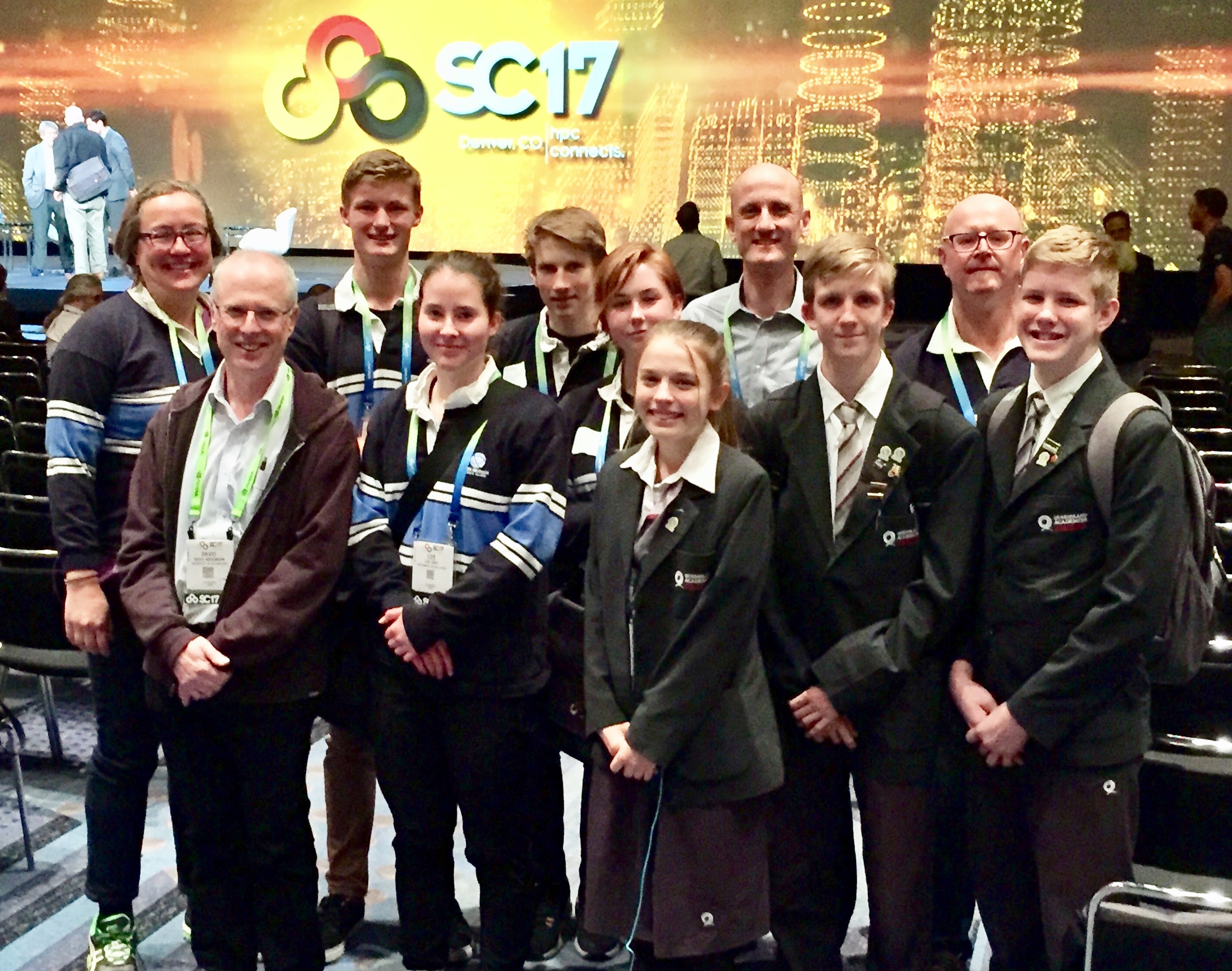 Prof. David Abramson (far left) with the JMSS and QASMT students and their chaperones at SC17.