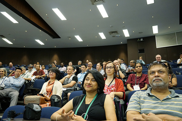 The audience at the opening keynotes of ACSW 2018. (Photo: Dr Nick Hamilton, RCC/QCIF/IMB).